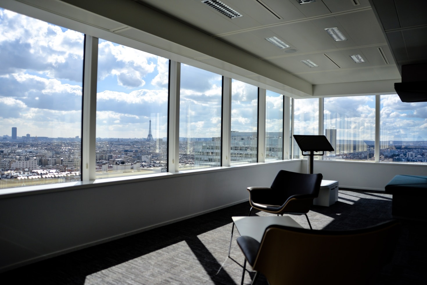 Mastering Complex Contract Negotiations for Your Firm